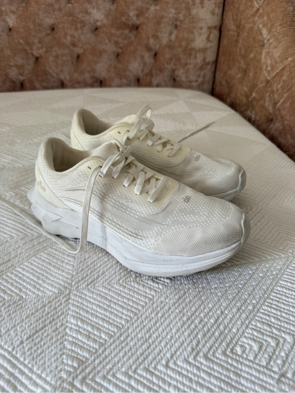 ALO Yoga Runner Women's Off-White Athletic Sneakers